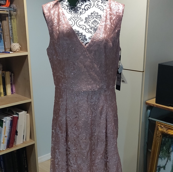 NWT Karl Lagerfeld Embroidered Glitter Sequin Gown from Neiman Marcus - Picture 2 of 8